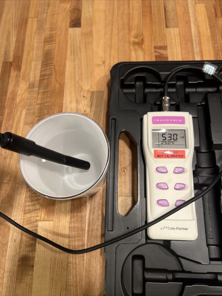 Cole Parmer Conductivity Meter Model 19601-03