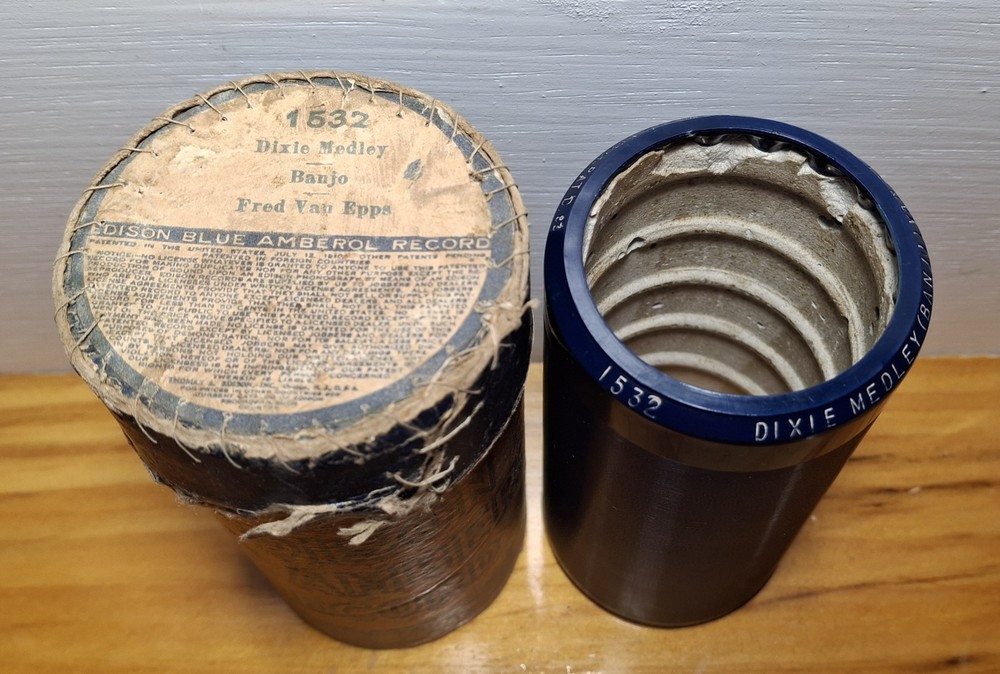 EDISON BLUE AMBEROL CYLINDER RECORD #1532 DIXIE MEDLEY - BANJO - FRED VAN EPPS