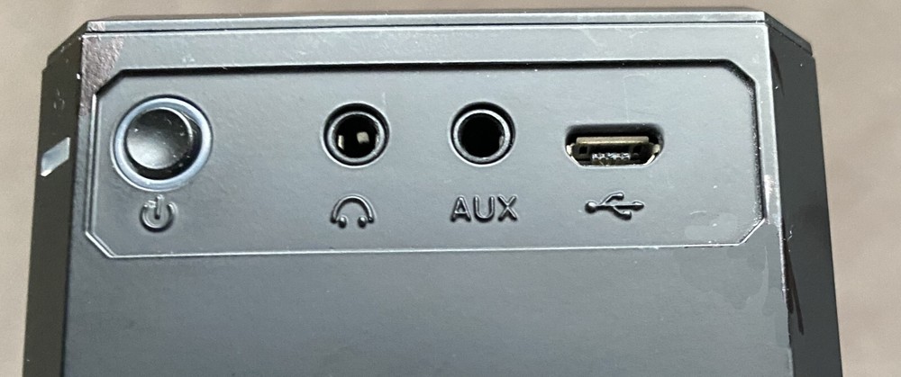 Two BOHM Wireless Speakers with DuoLink Technology