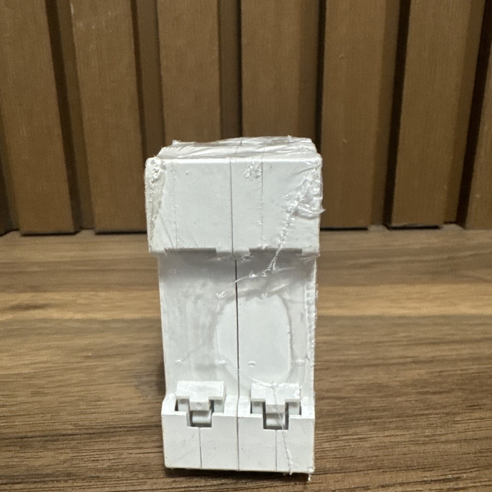 EARU EACBCDC-63 C63 DC1000V 2-Pole Circuit Breaker EACBDC-2P-63A