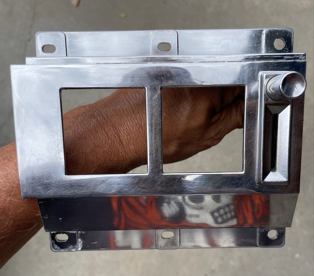 1963 Seeburg LPC1 Chrome Coin Release Mount Assembly