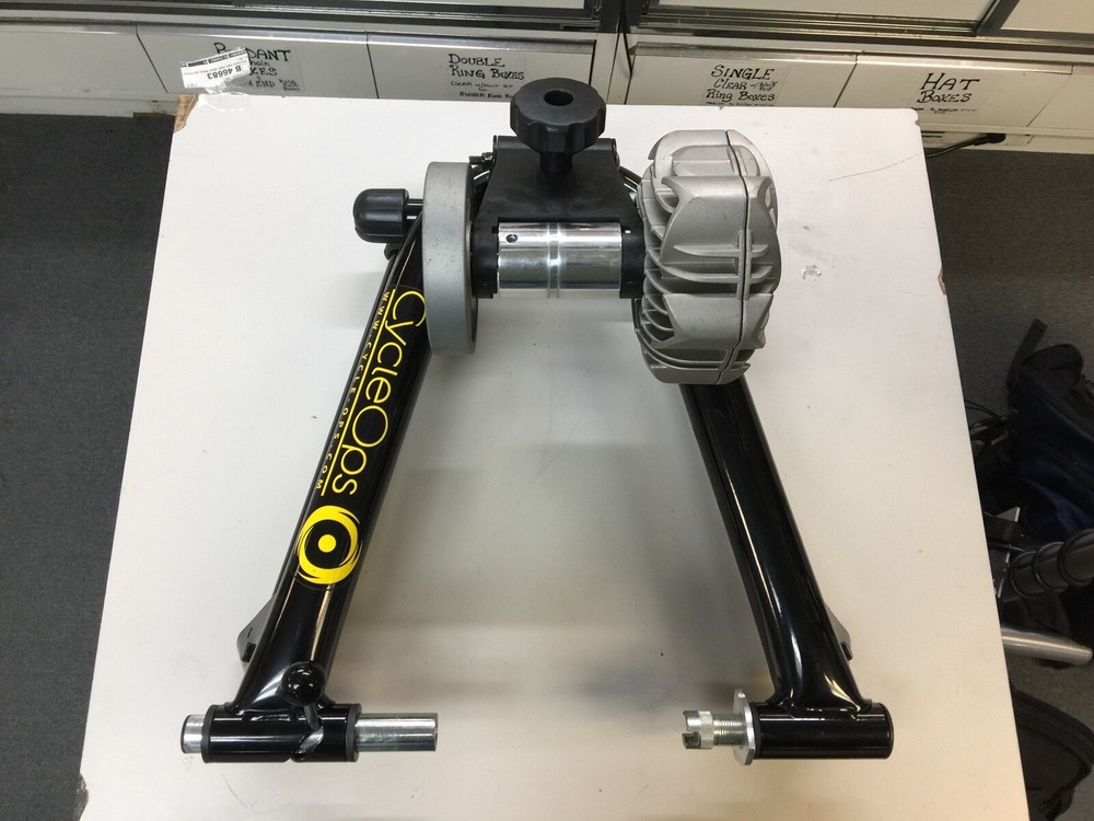 CYCLE OPS INDOOR BIKE TRAINER CYCLEOPS BICYCLE STAND QUICK RELEASE FLUID ??
