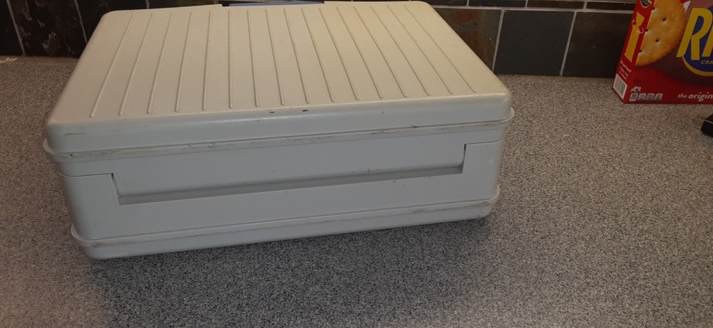 Brinks Home Security Lock Box (no key)