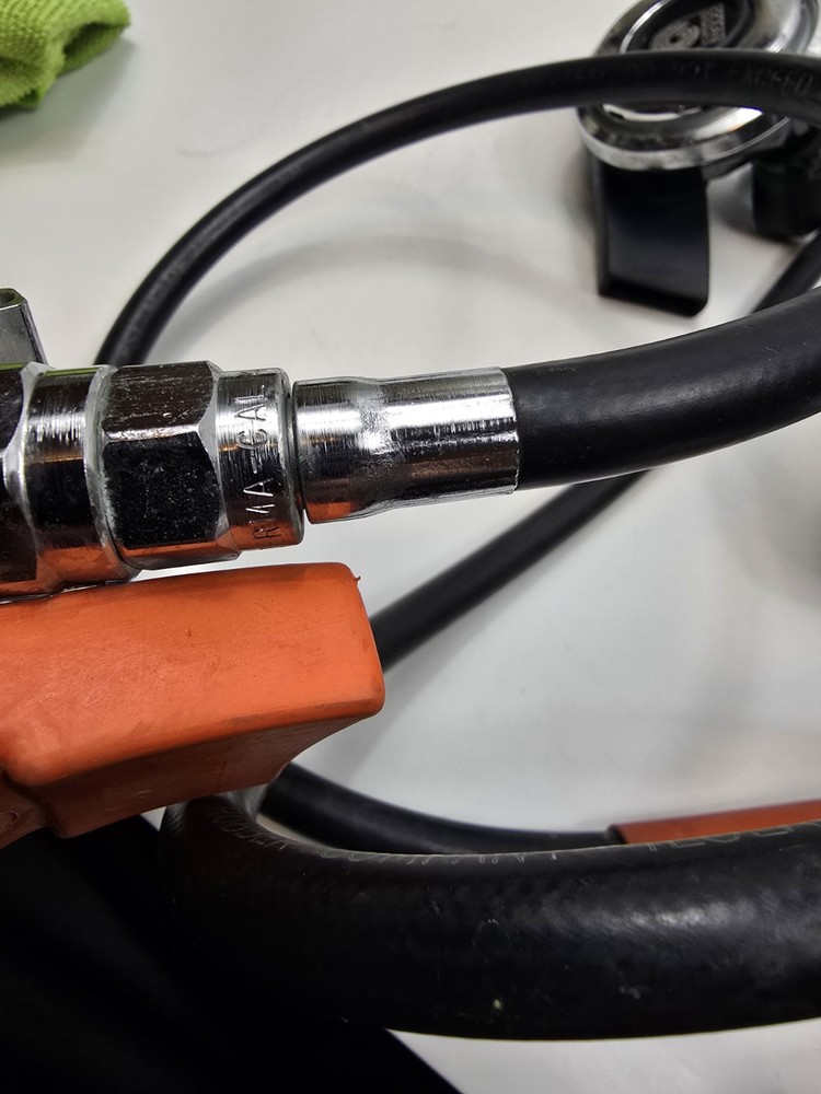 Ocean Dynamics Scuba Diving Regulator Set With Accessories Read