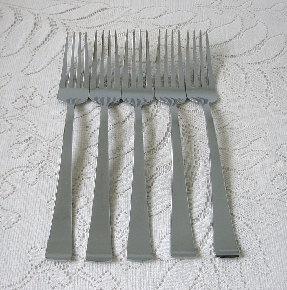 5 Pfaltzgraff Verano Stainless Dinner Forks