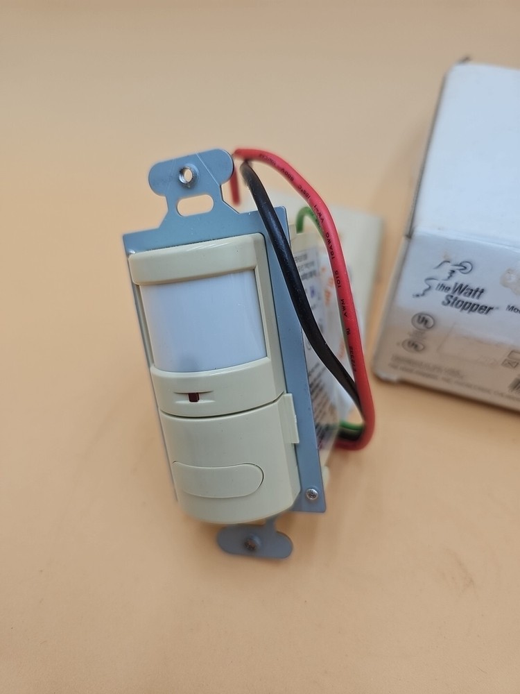 Wattstopper WS-120/277-I (IVORY) Automatic PIR Wall Switch. ENERGY SAVING SENSOR