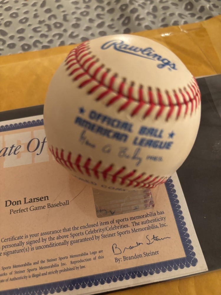 DON LARSEN AUTHENTIC SIGNED BASEBALL