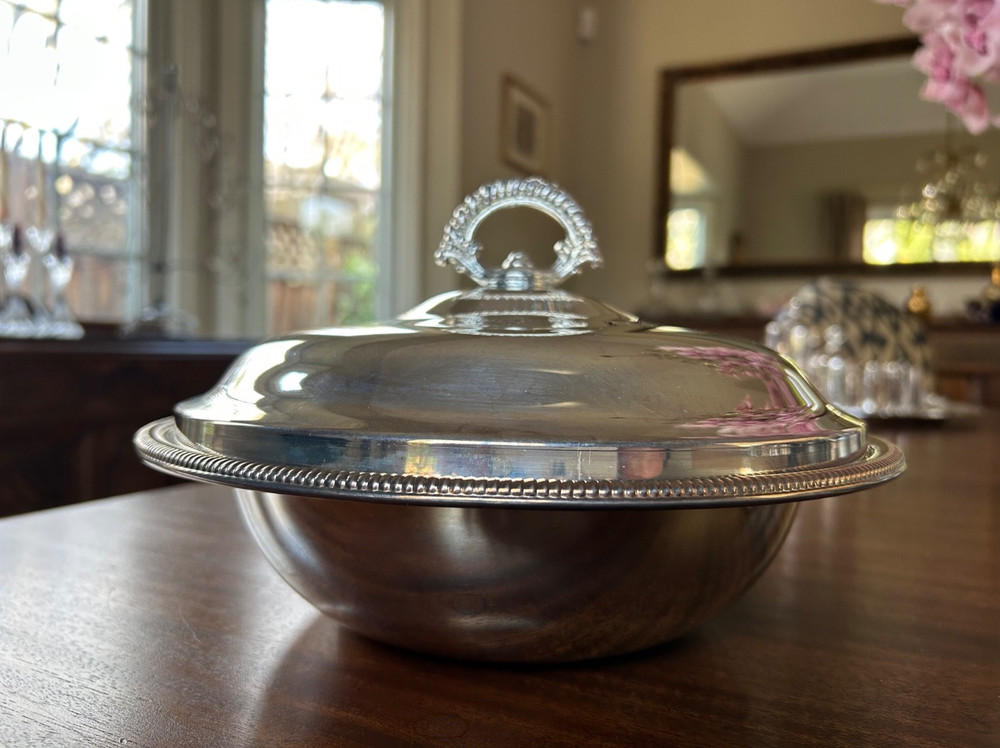 International Silver Vintage Silver Plate Covered Serving Dish with Pyrex Insert