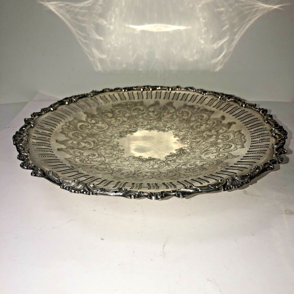 Oneida Silver Plated Round Footed Serving Plate D: 12 1/4”