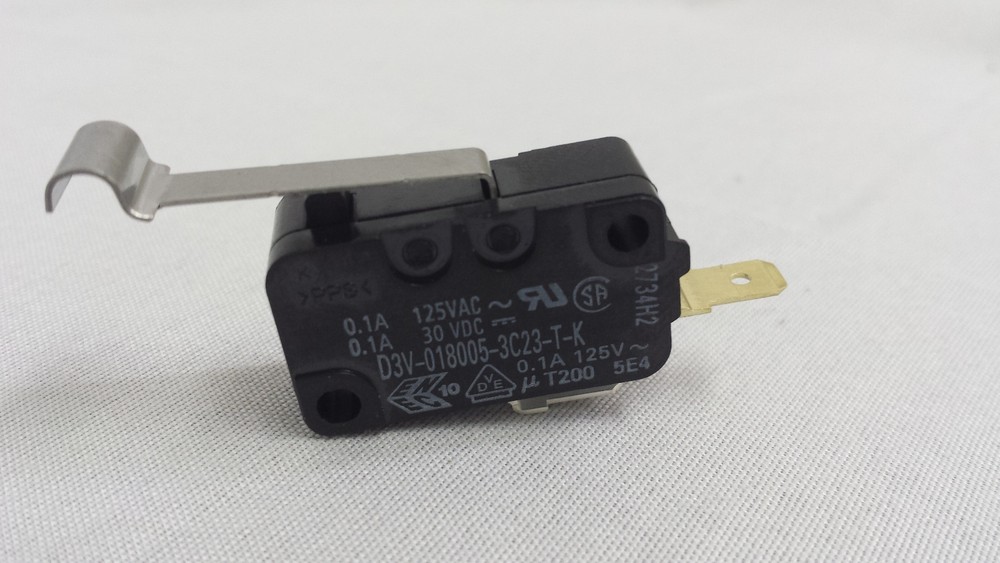New Omron D3V-018005-3C23-T-K Basic Snap Switch Micro 125VAC 30VDC