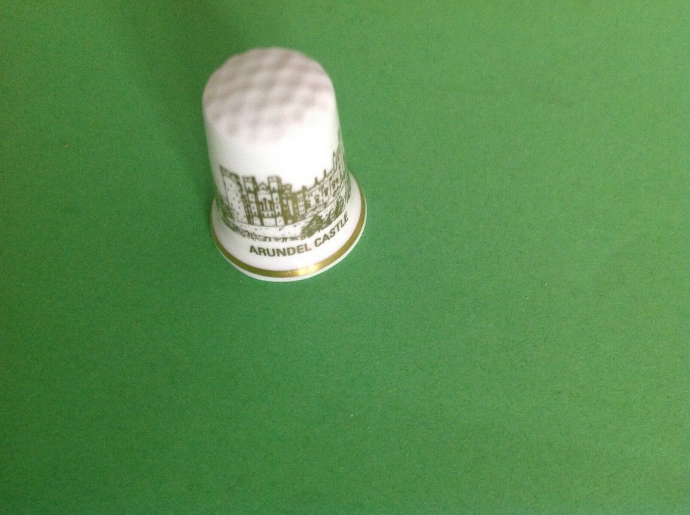 VINTAGE BONE CHINA THIMBLE - ARUNDEL CASTLE