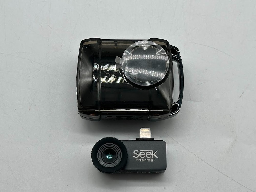 Seek Thermal CW-AAA Compact-All-Purpose Thermal Imaging Camera (Lightning)