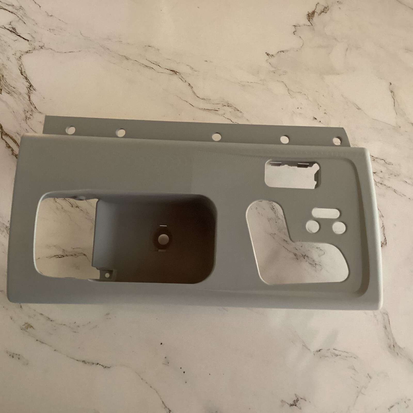 Lincoln Towncar 2003-2011 Left Front Door Handle Bezel Heat-Air-Memory W/OHandle