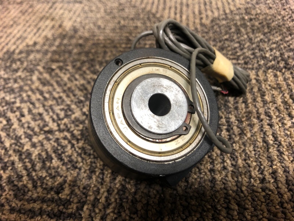 ACCU-CODER INCREMENTAL SHAFT ENCODER 220C 0C 220C0C 15VDC 1 CYCLE PER REV USED