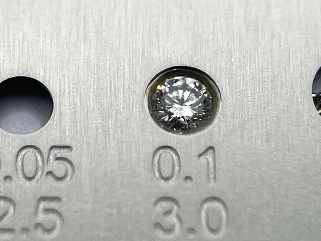 h887 Excellent condition Tiffany & Co. By the Yard diamond necklace, sterling