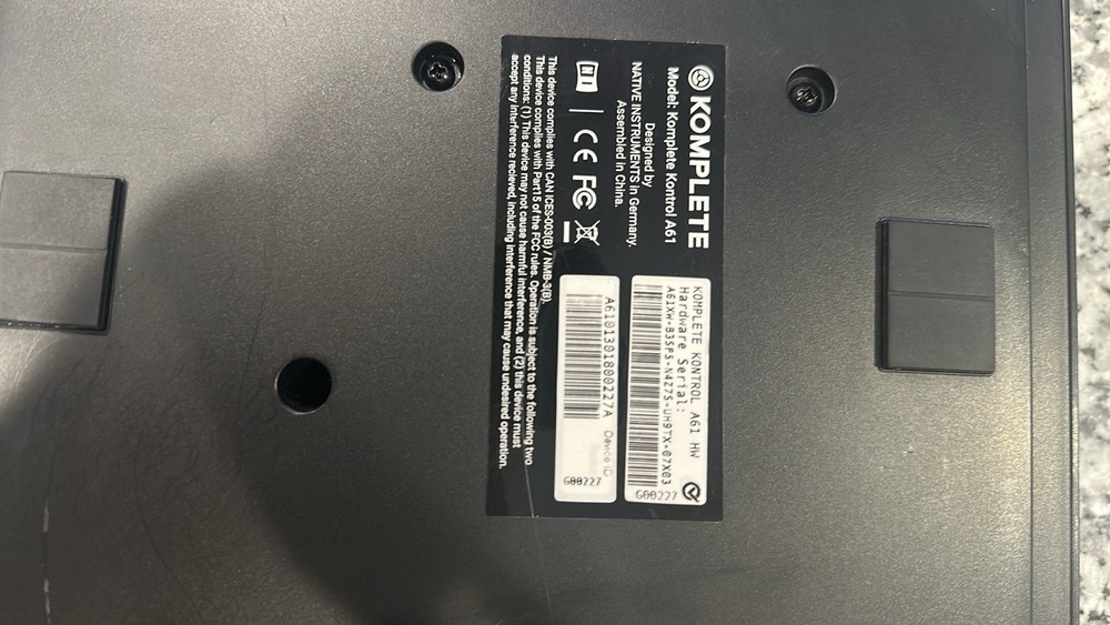 Native Instruments Komplete Kontrol A61 61-Key Digital MIDI Keyboard Controller