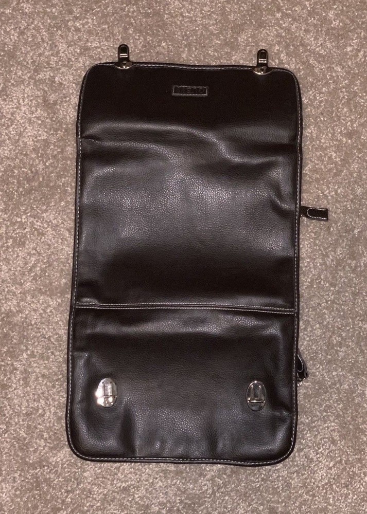 GUESS Gadget Organizer