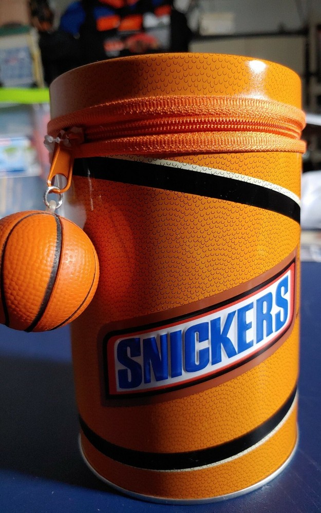 Snickers 2005 Nba Metal Tin
