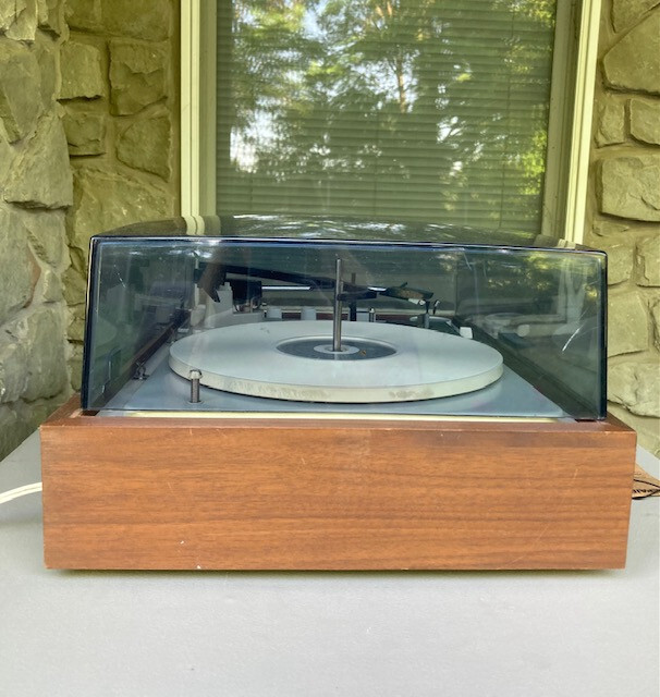 Vintage KLH Model Twenty Integrated Music System