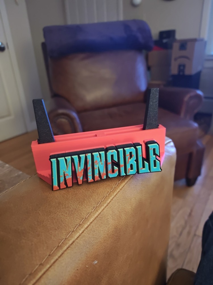 Blood-splattered Invincible 3D Printer Comic Book Stand