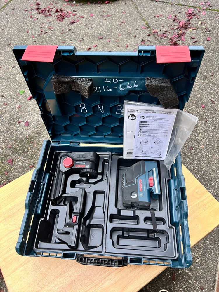 Bosch Professional GCL25 Self Leveling 5-Point Alignment Cross-Line Laser Leve +