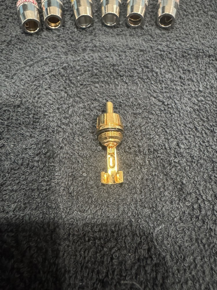 Monster Cable Soder On RCA Connectors (6 Pack)