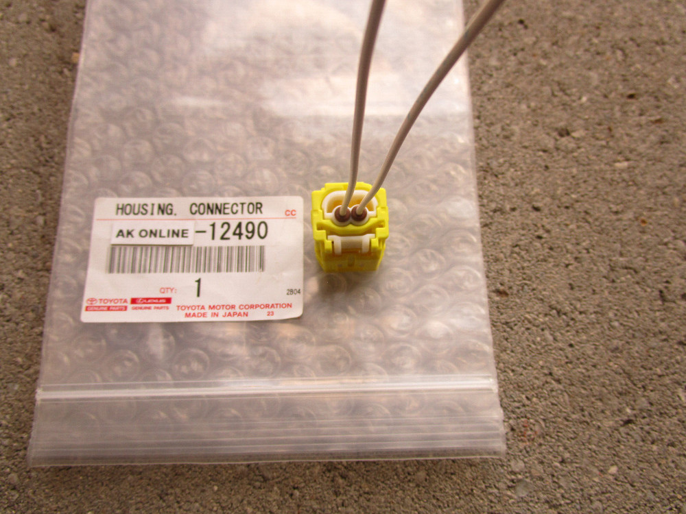 LEXUS 2 PIN FRONT CRASH SENSOR PIGTAIL WIRE CONNECTOR OEM NEW