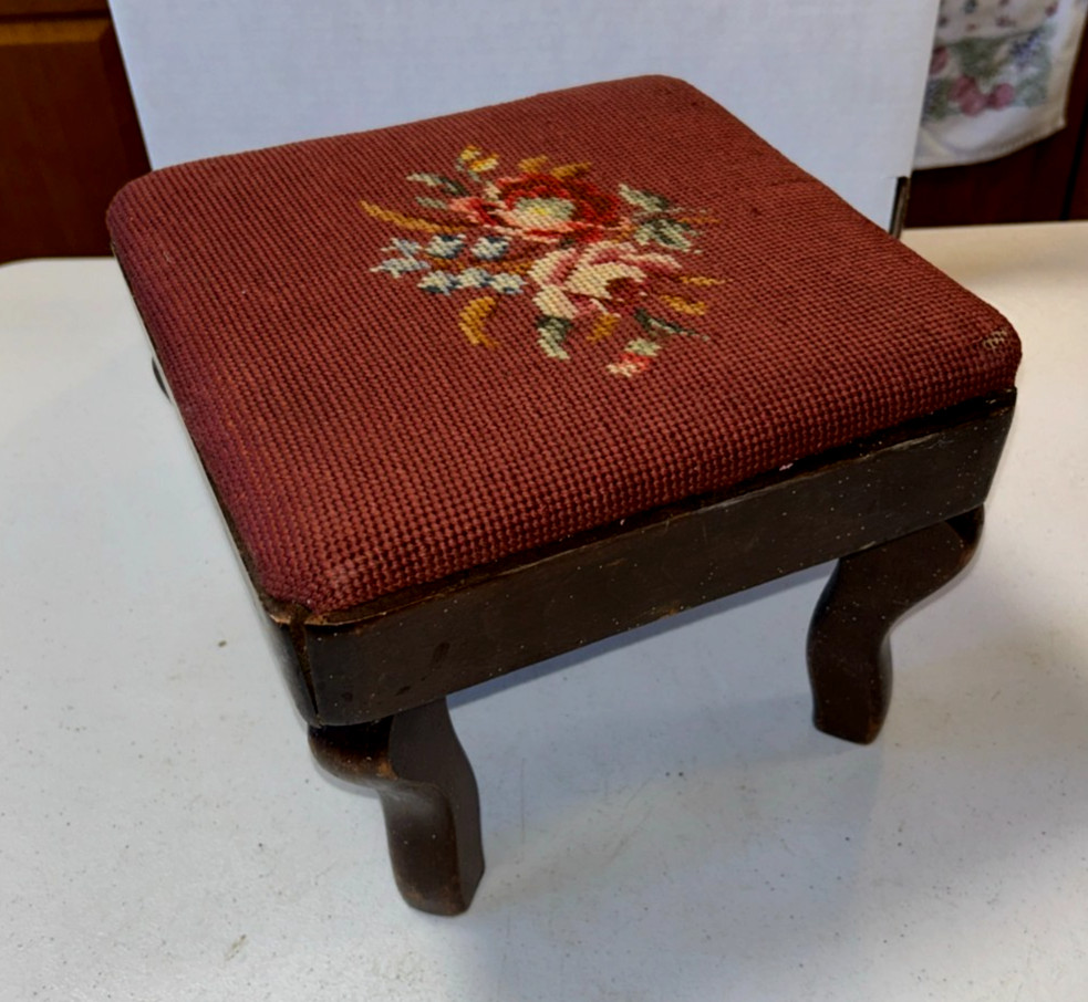 Vintage Footstool Floral Needlepoint Upholstery Victorian Coquette Leg Pad Feet