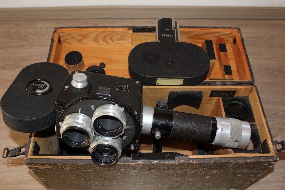 Pentaflex AK16 2 X Biotar, Flektogon, Cassettes And Motor