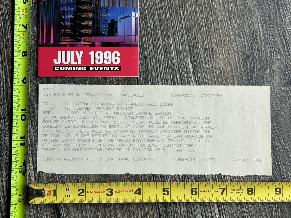 KISS Concert Ad Reunion Tour MSG NYC Brochure + NJ Transit Bulletin Vintage Kiss
