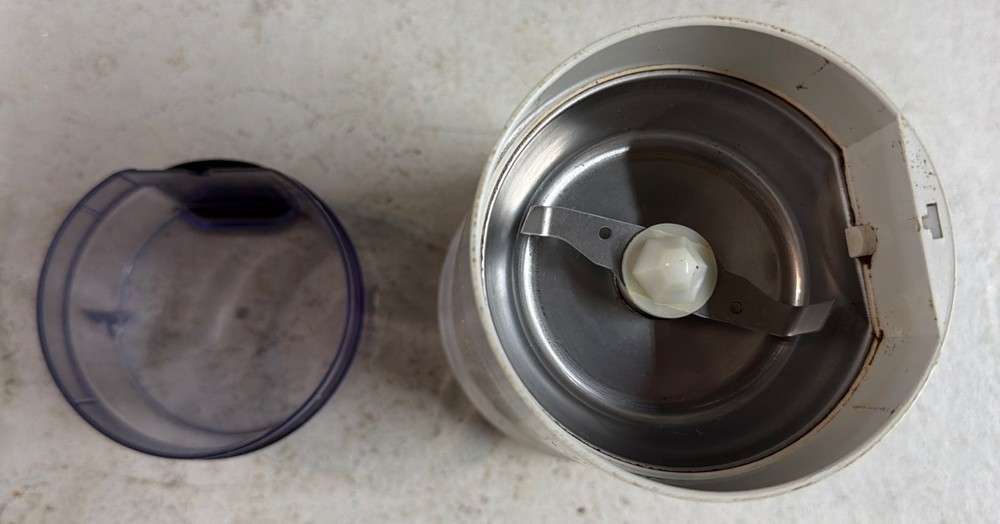 Braun KSM 4 Aromatic Coffee Grinder - White 4041