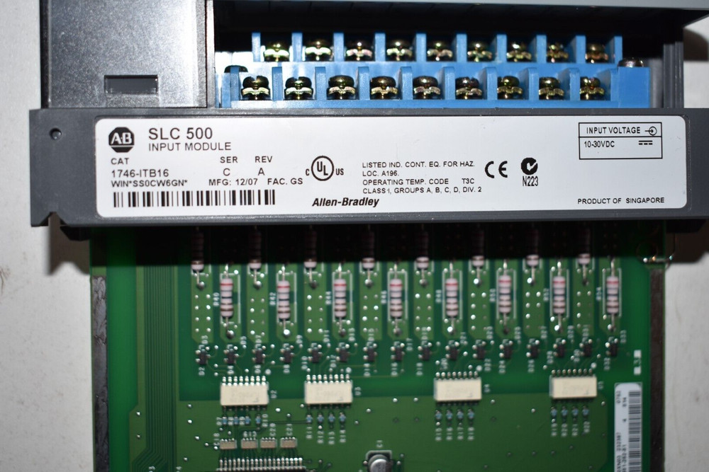 1746-ITB16 ALLEN BRADLEY INPUT MODULE SER C