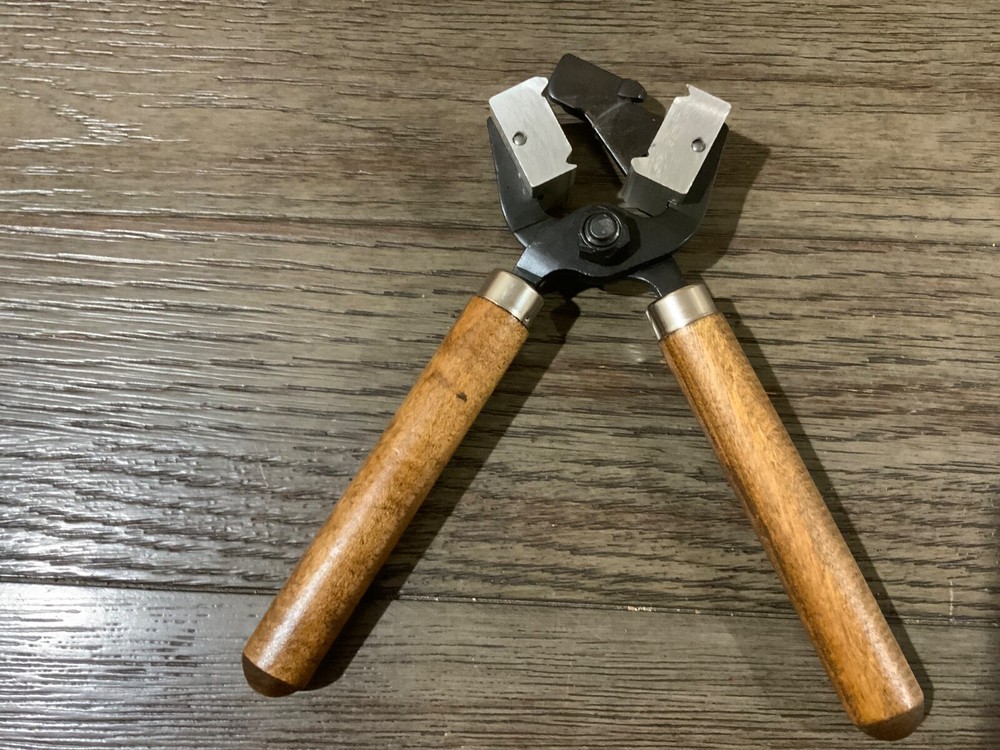 Lee Bullet Mold in Original Box