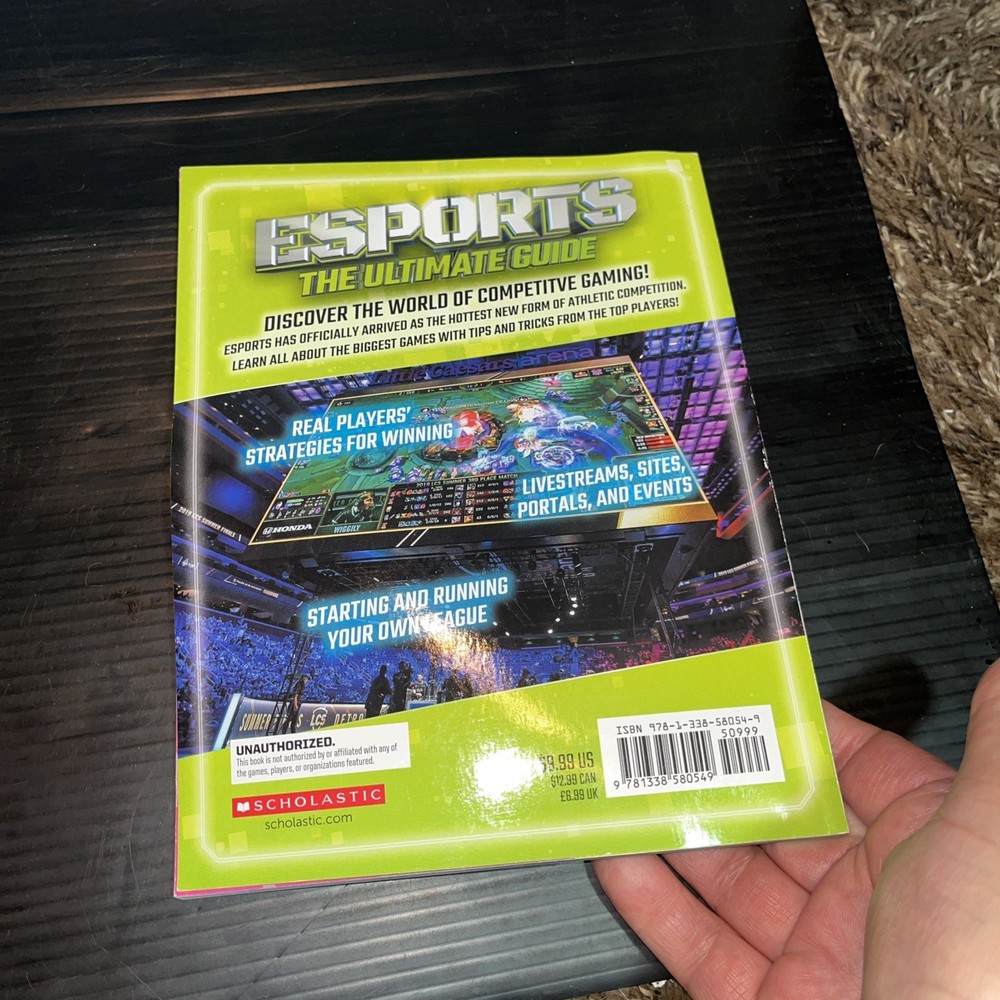 Pre Owned Esports The Ultimate Guide Paperback Book