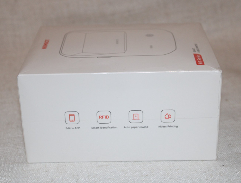 NIIMBOT B1 Label Maker Machine with Portable Bluetooth Thermal Printer Sealed