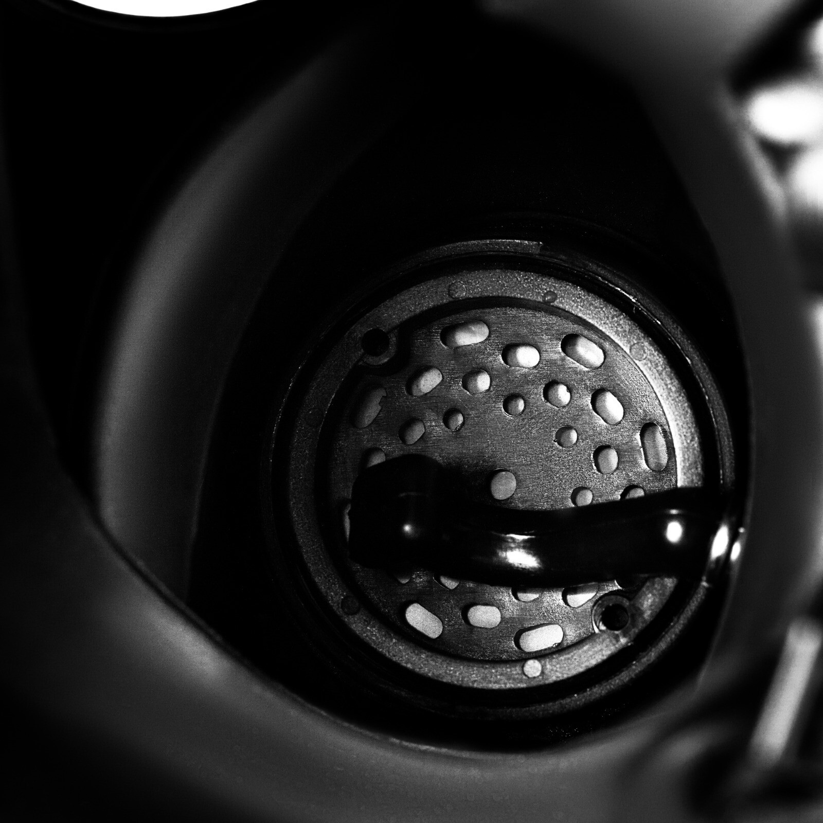 Israeli NBC Gas Mask Kit | Full Face Respirator + Hydration Tube + Sealed Filter