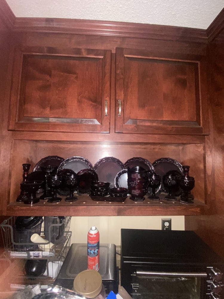 Avon 1876 Cape CodGlassware Collection 26 Piece Set