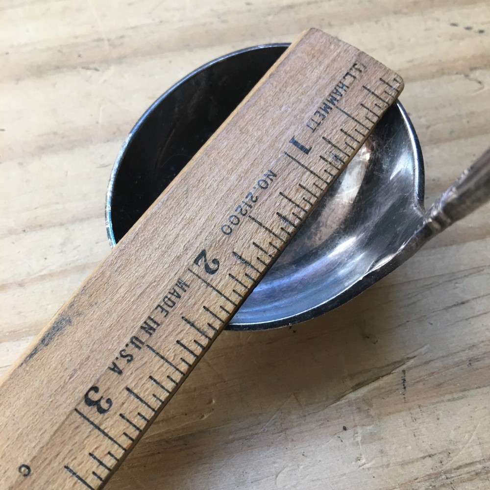 VTG 70s Holmes & Edwards IS International Silver Solid Gravy Soup Punch Ladle 6"