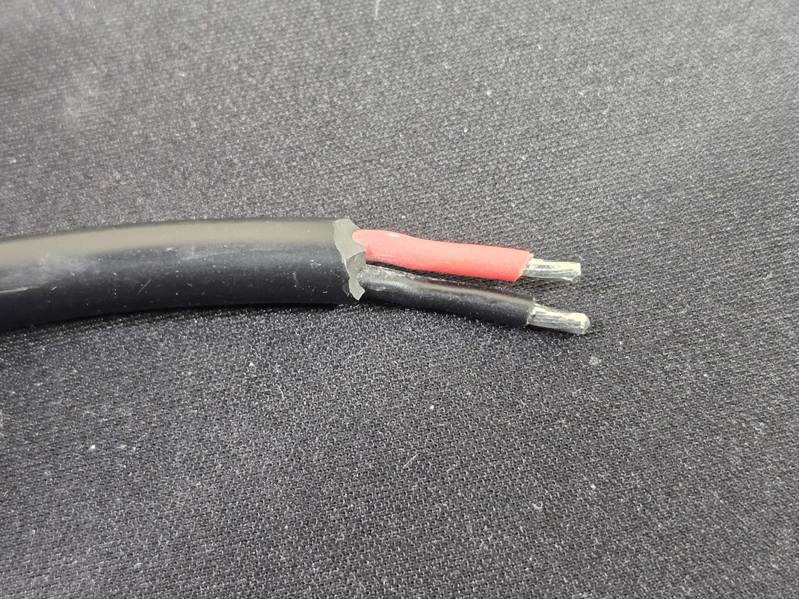 MPPT Solar Boost Controller for Solar Panels with MC4 Connector