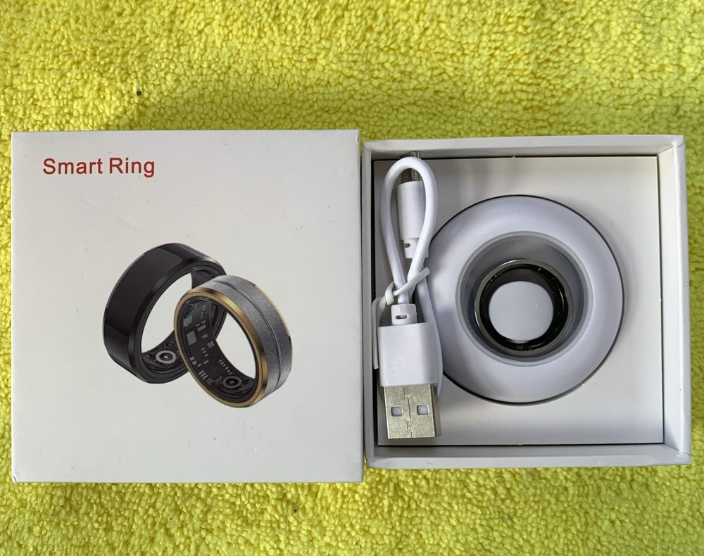 Smart Ring Size 8 Silver (New in the Box)
