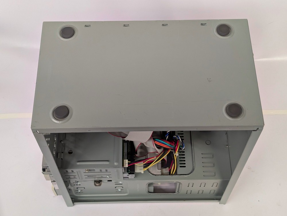 IBM Aptiva Type 2153 E2U beige desktop computer from 98; tested powers on; wiped