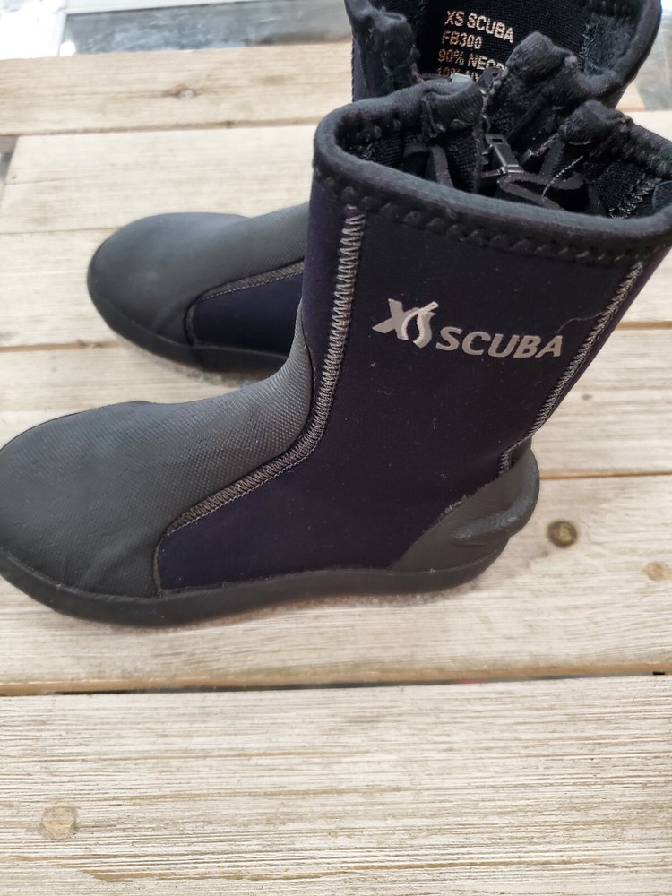 XS Scuba Shoes Size 1