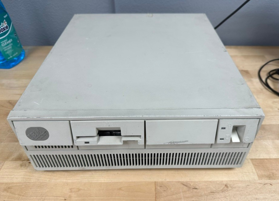 IBM Personal System/2 PS/2 Model 50 8550-031 Computer