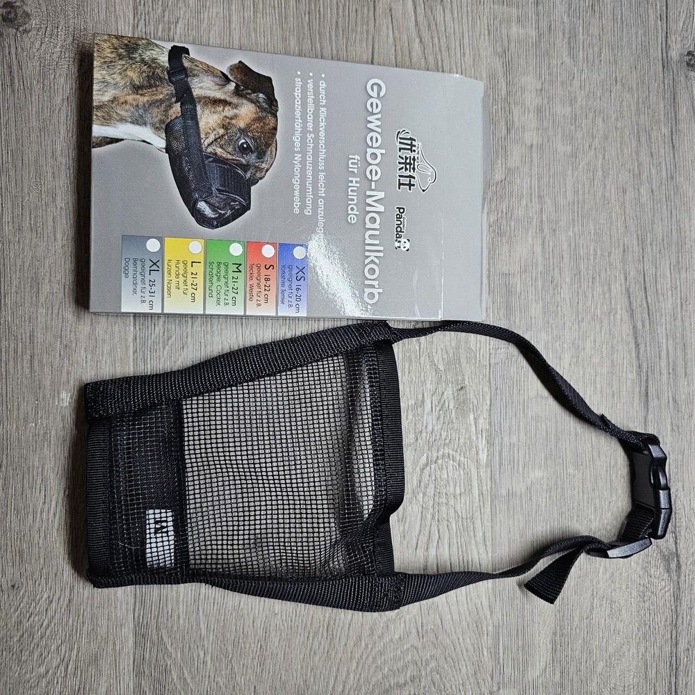 Dog Muzzle Size Medium 21-27 CM Black Adjustable ~ Open Box