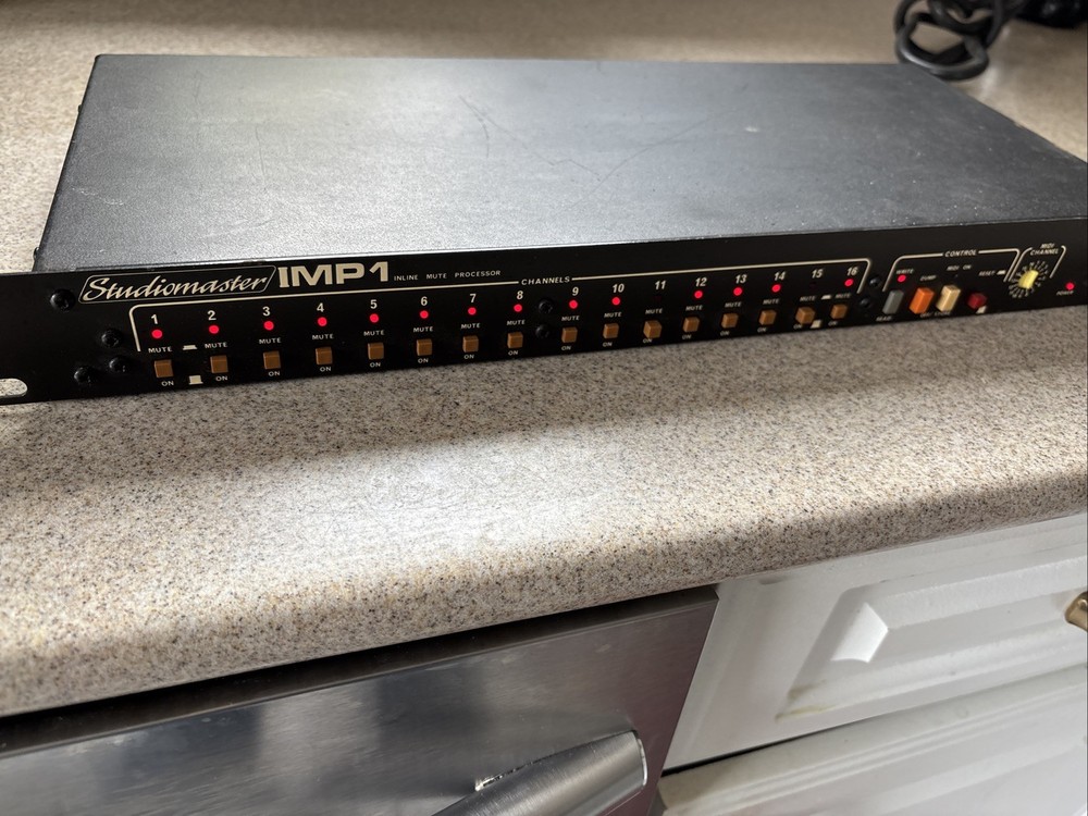 Studiomaster IMP 1 Inline Mute Professional Processor