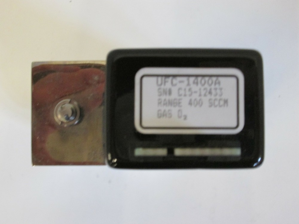 Unit UFC-1400A Mass Flow Controller, O2, 400 SCCM