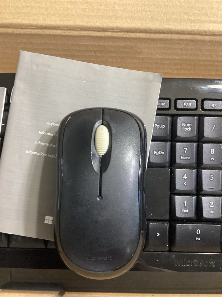 Microsoft Keyboard/Mouse PY9-00001 Desktop 850 Combo Wireless Missing USB