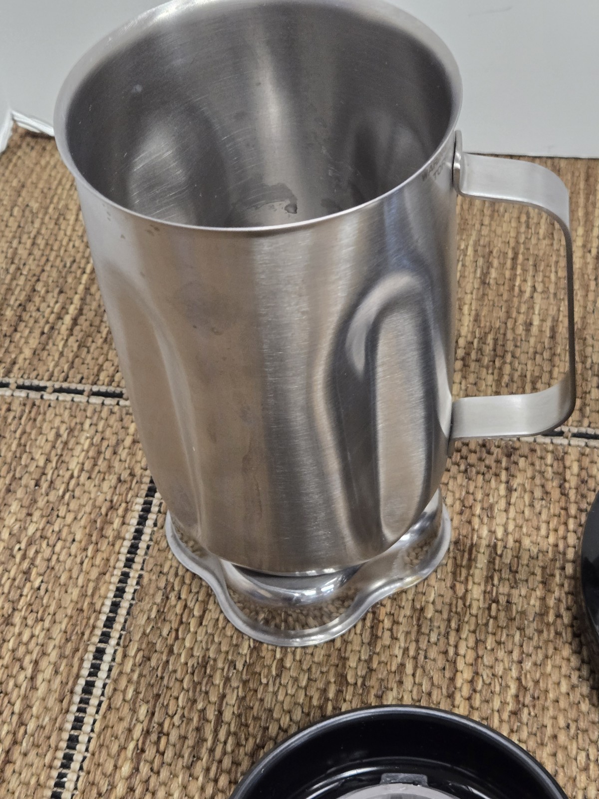 Waring Commercial Bar Blender, model 51bl27. 2 Speed. Stainless Container