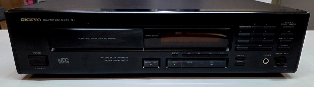 Onkyo DX-703 CD player