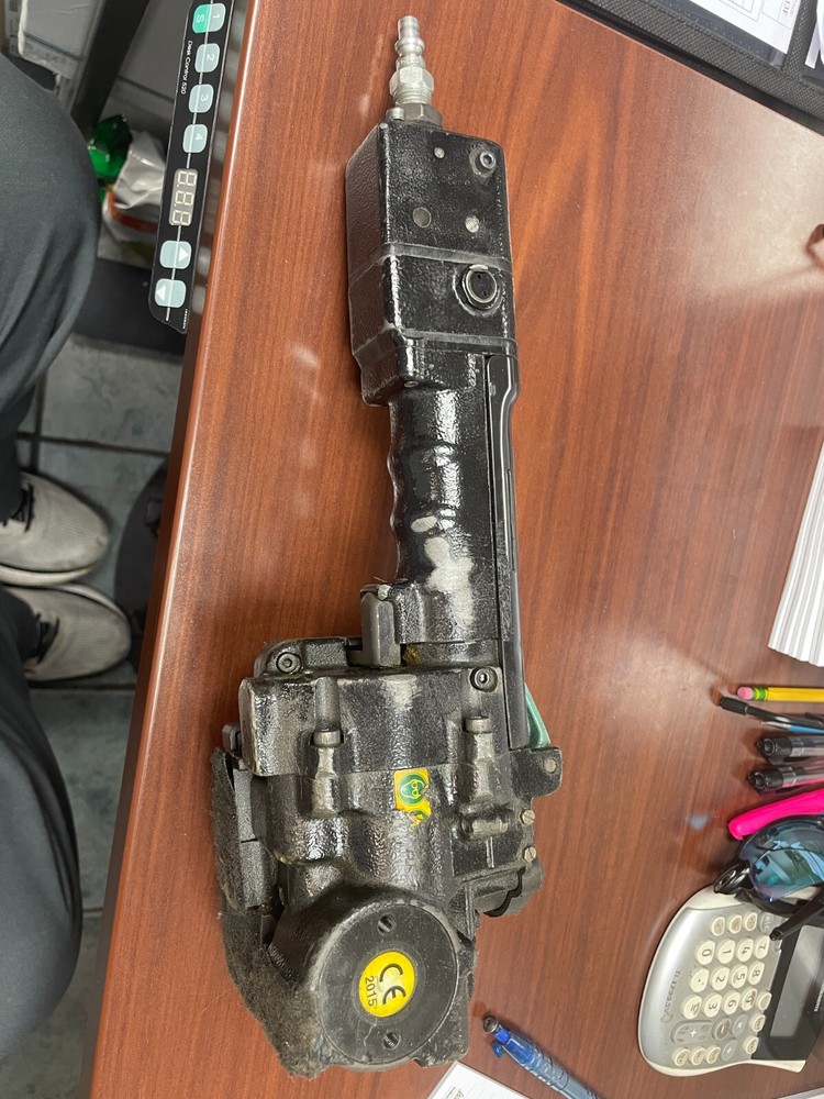 SIGNODE VFX 9/13 Pneumatic Combination Tool, used 